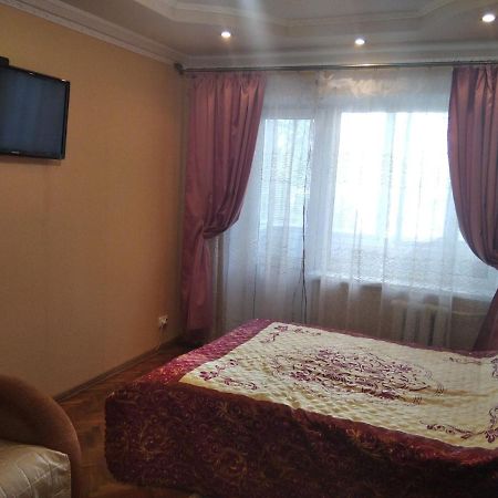 Уютная 1 Комнатная Квартира Возле Метро Дарница Kiew Zimmer foto